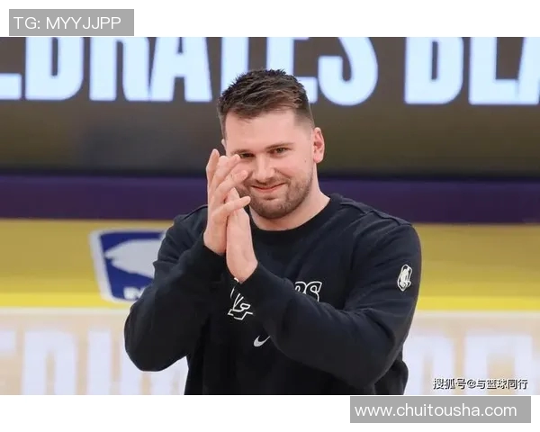 40岁詹皇第15次中国行！东契奇欧锦赛带队逆袭，湖人交易瞄准国王新星_1943